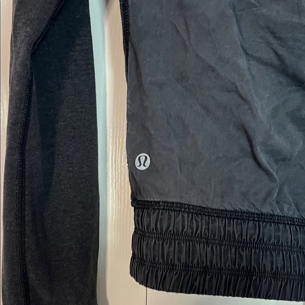 Women's Black Jacket Lululemon Scuba Collared neck zip up athletic sweater - Picture 7 of 8